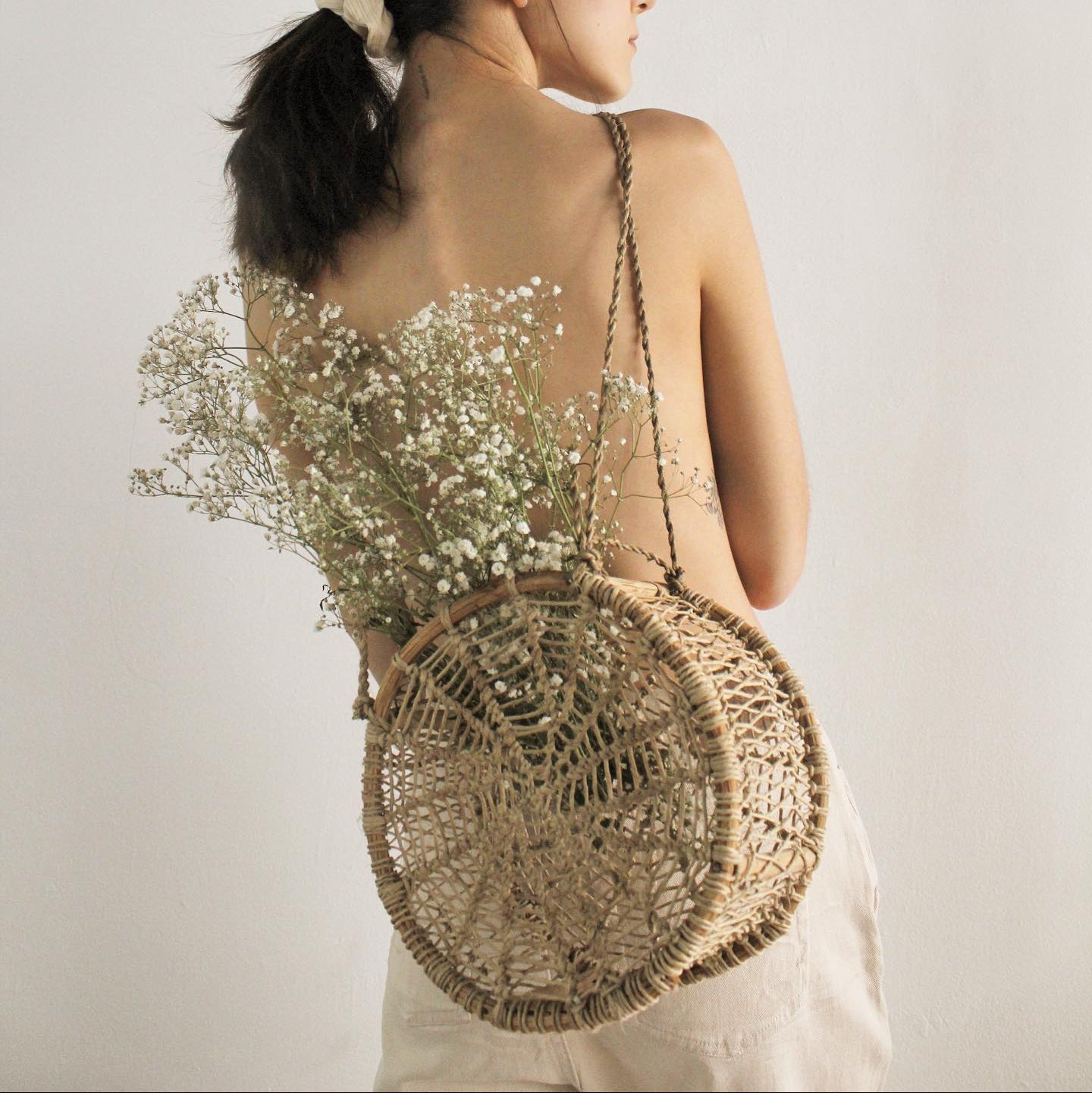 Circular Jonote Wall Basket