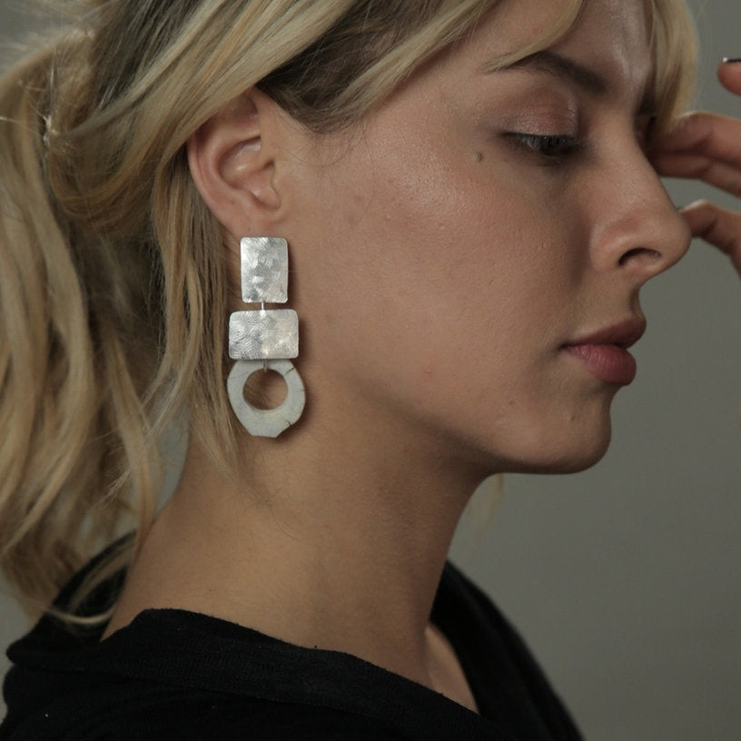 Caribú Abstract Deer Horn Earrings