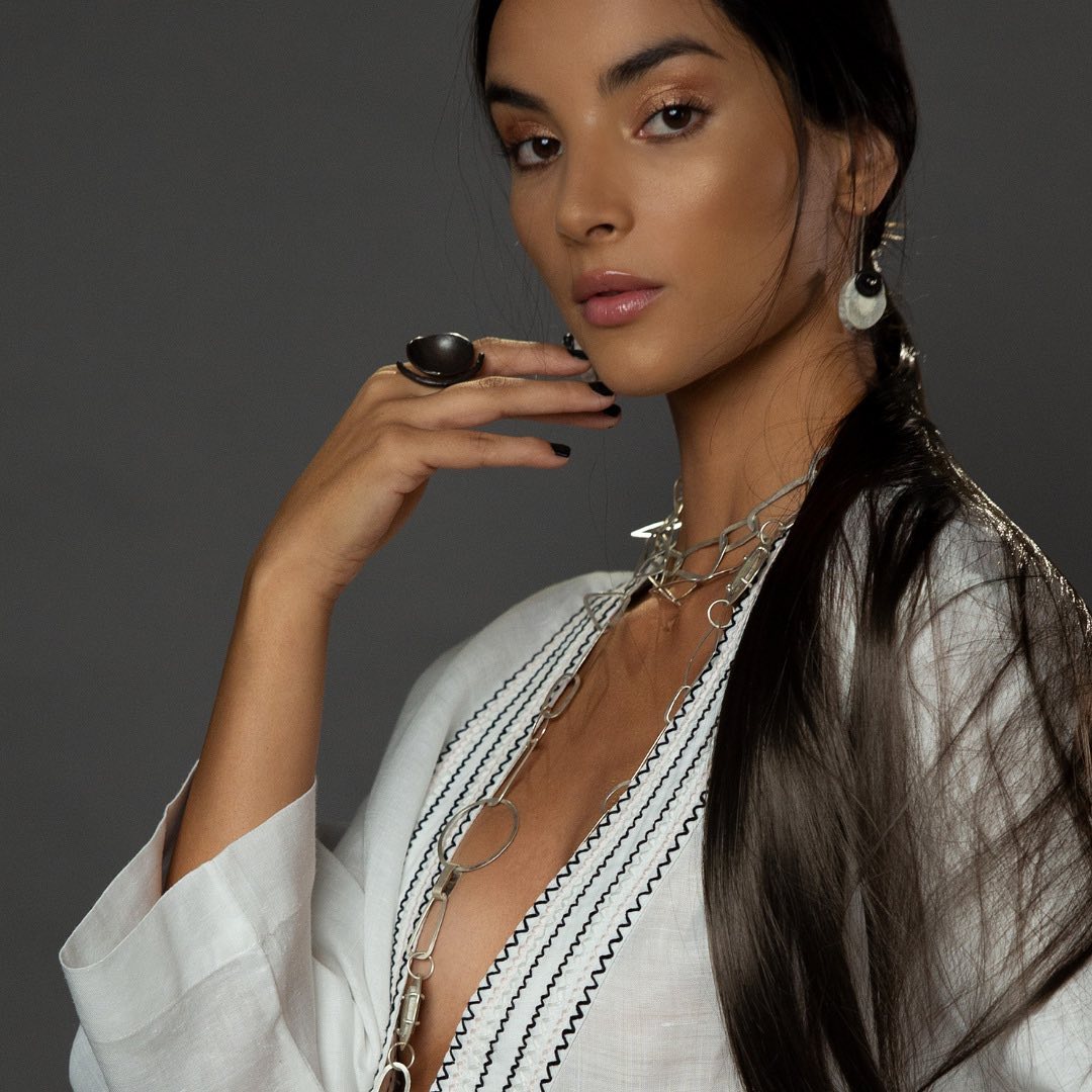 Gamo Rectangular Deer Horn Drop Earrings