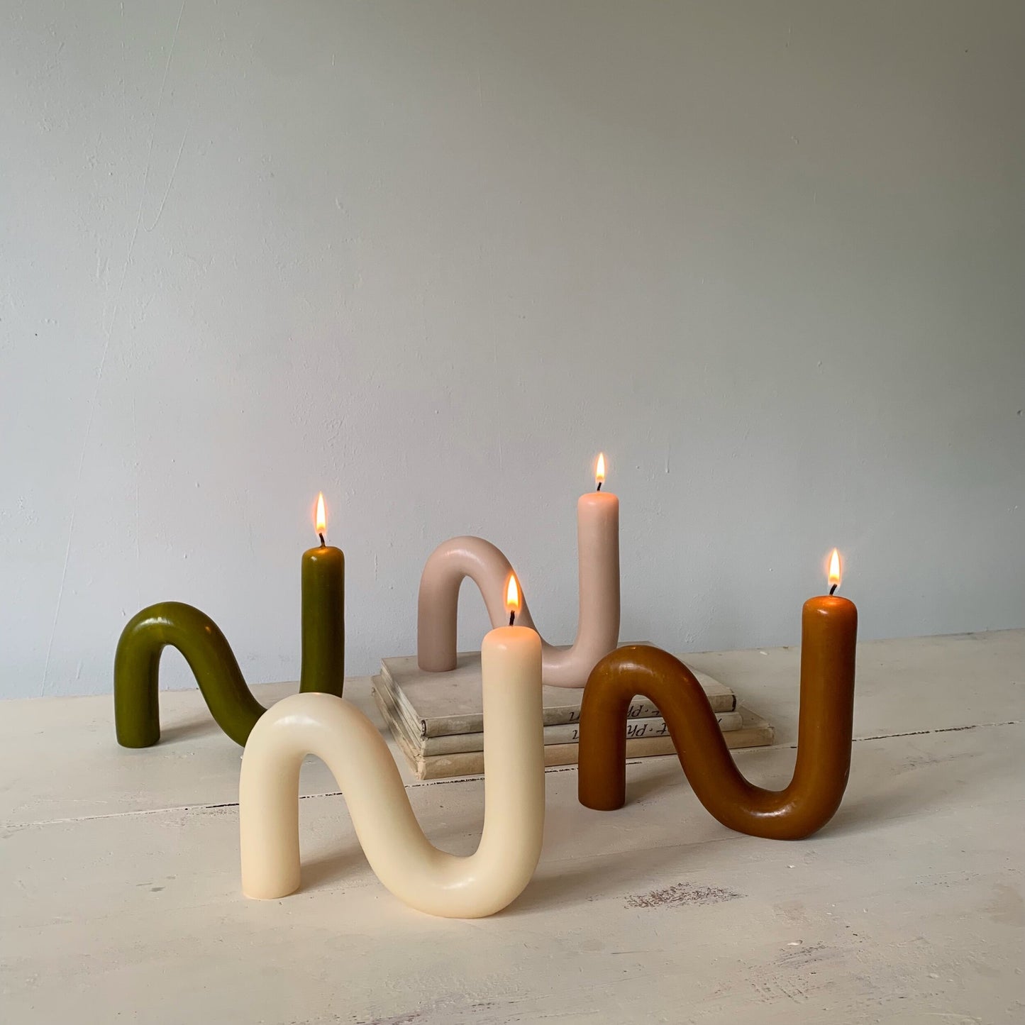Beeswax Dripless Smokeless S-Shaped Candle