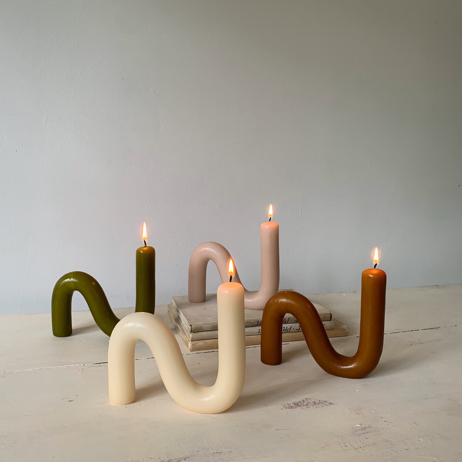 Beeswax Dripless Smokeless S-Shaped Candle