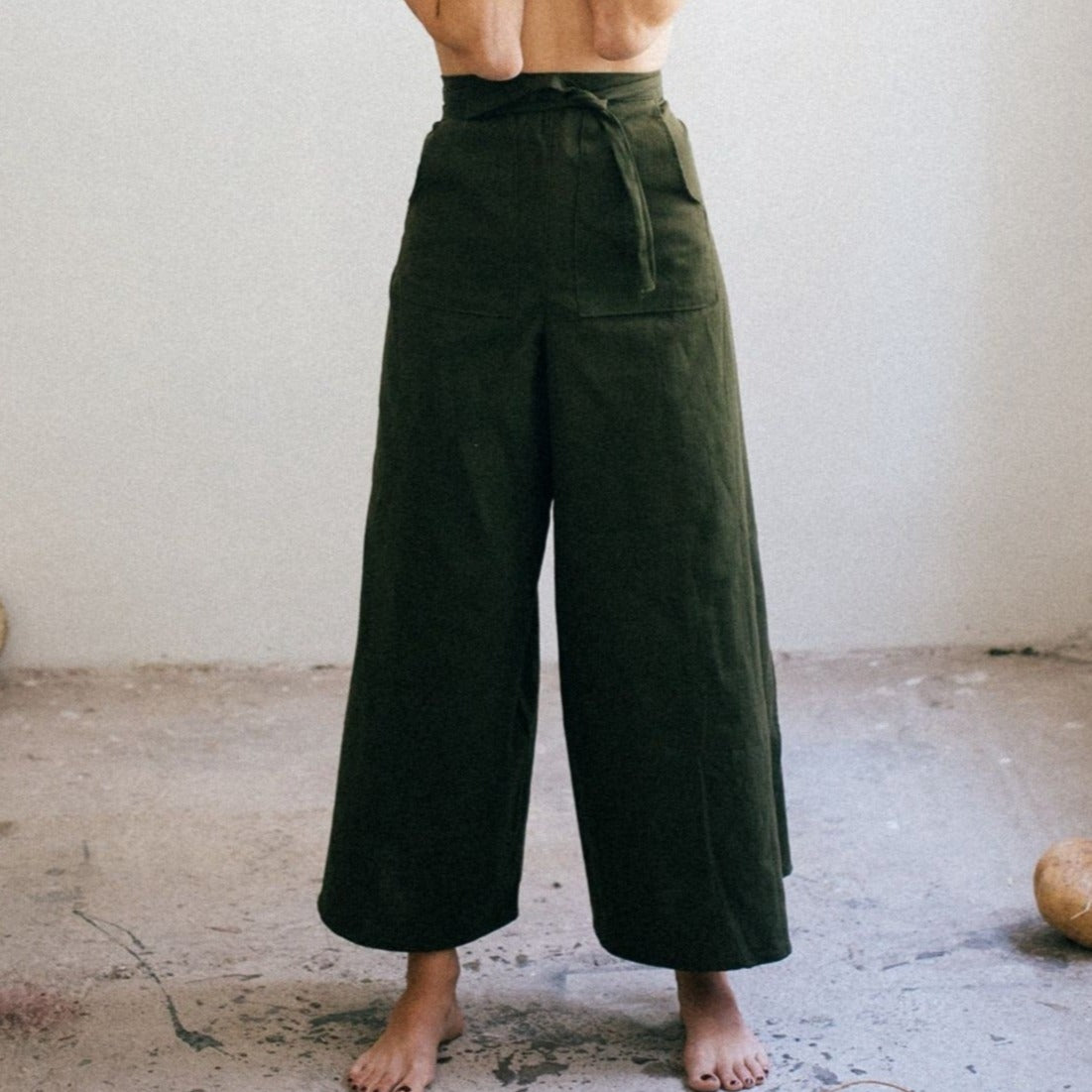 High-Rise Wide-Leg Split Linen Pants
