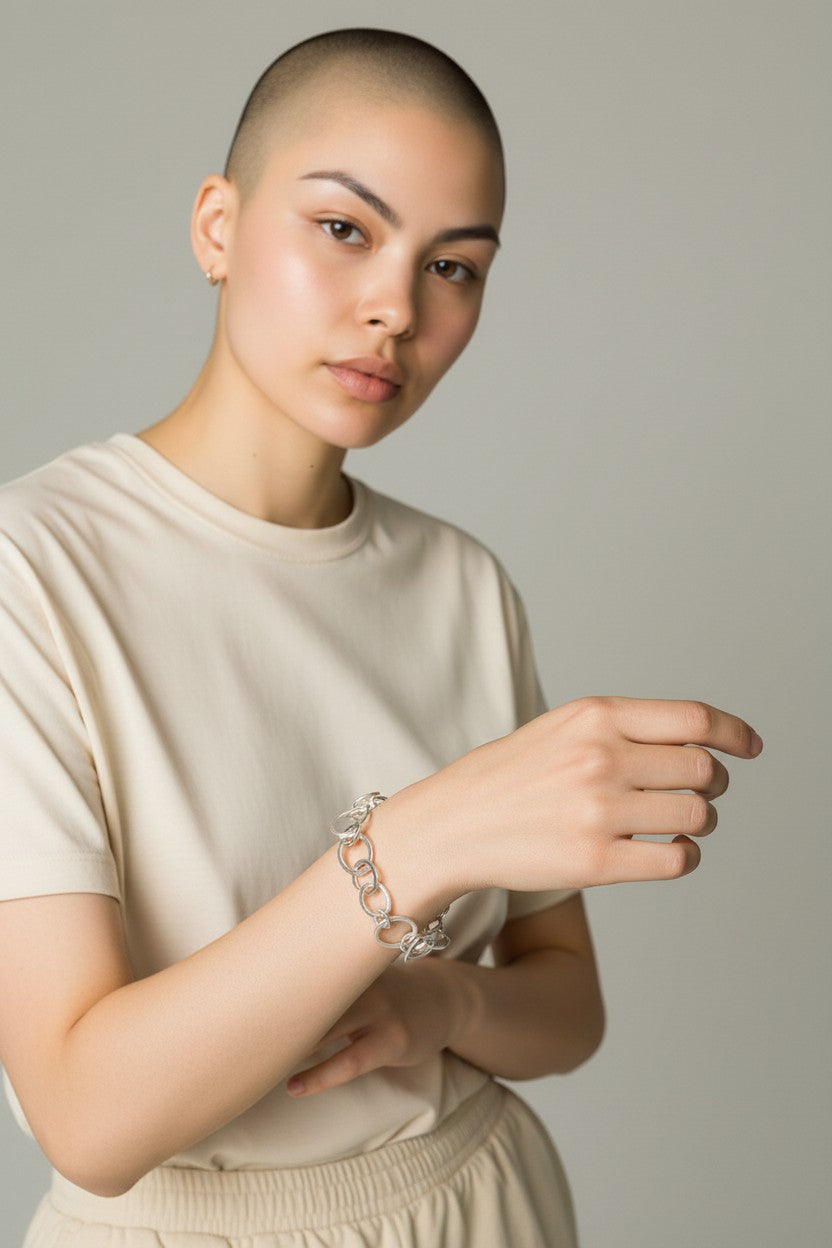 Circle Link Bracelet in silver plated bronze with hammered circle links