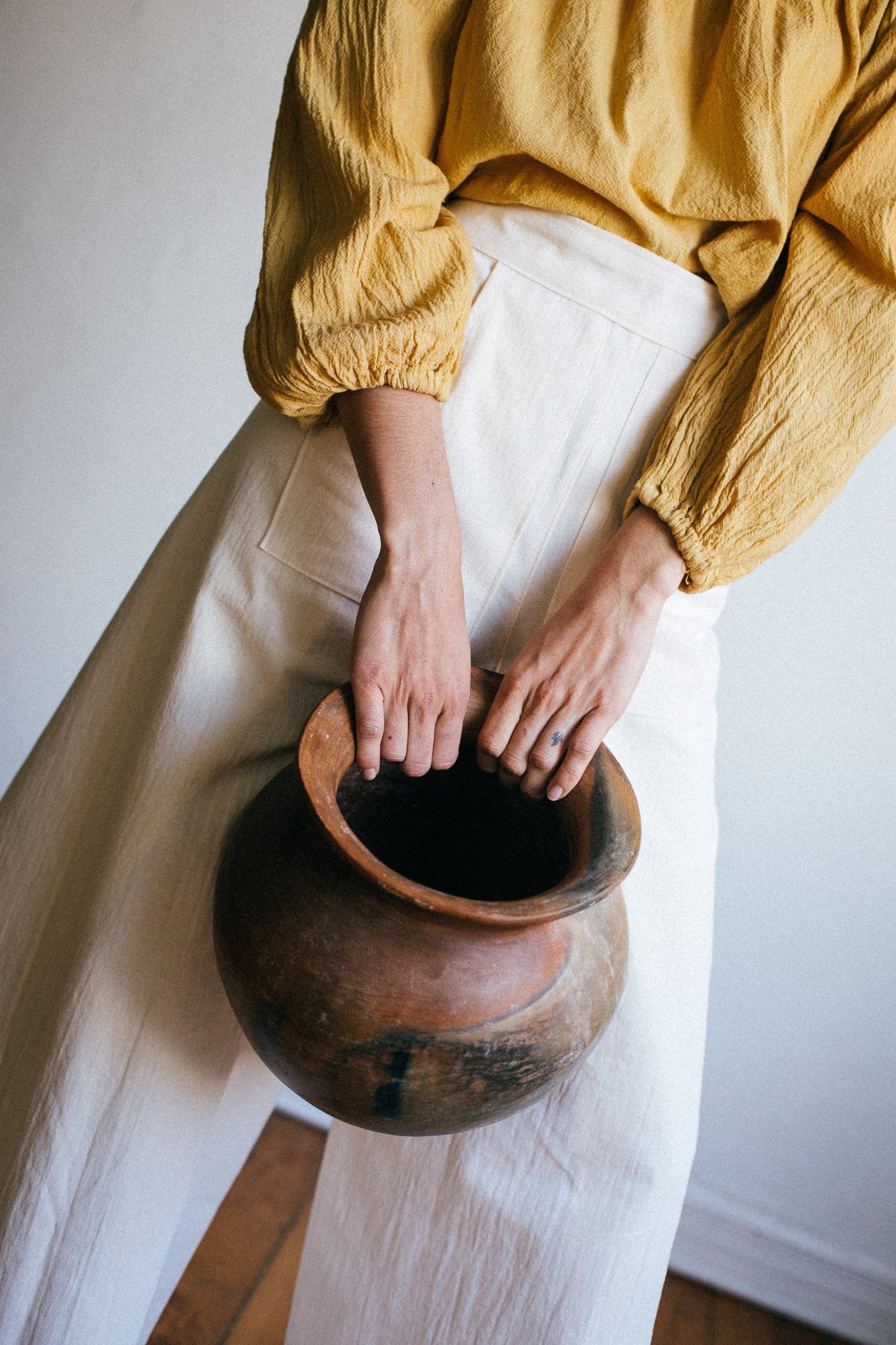 High-Rise Wide-Leg Split Linen Pants