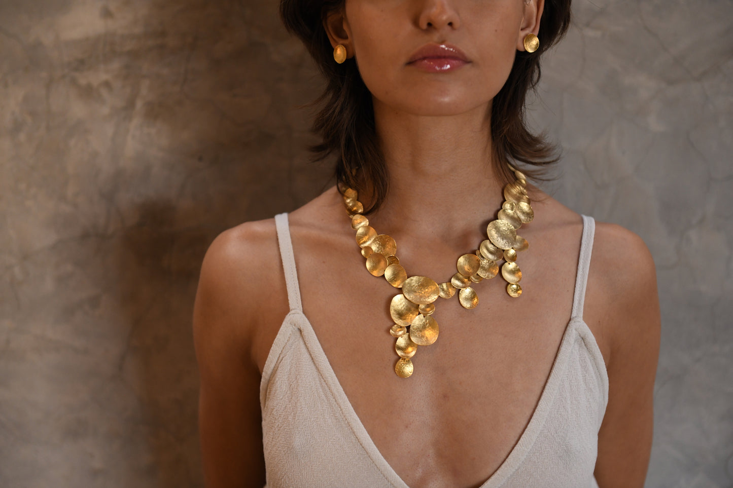 Contemporary Textured Round Gold Necklace