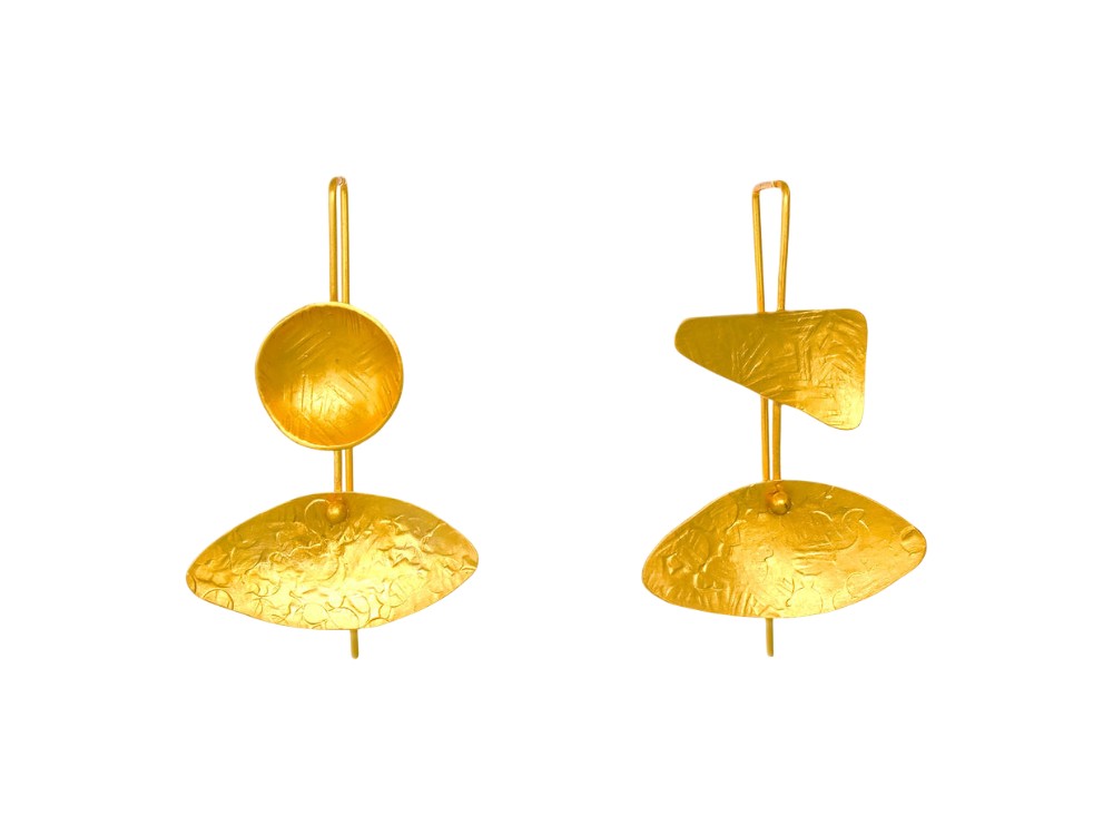 Handcrafted hammered geometric earrings in gold or silver plating – UXA model
