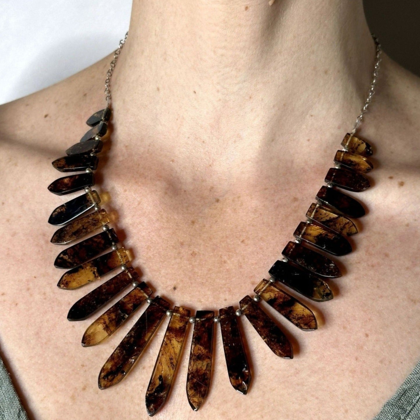 Amber Jewelry Set Necklace and Earrings